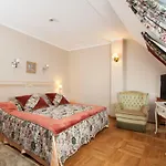 Hotel Rubinstein