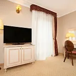 Rubinstein Hotel