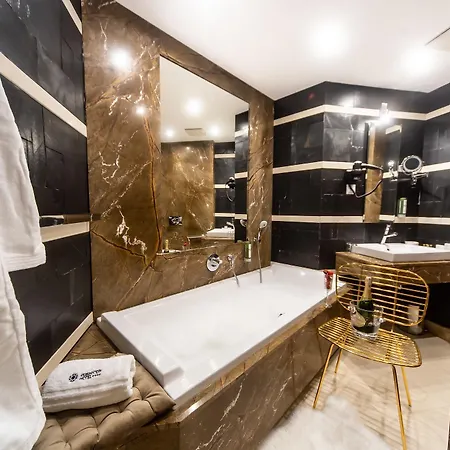 鲁宾斯坦住宅公寓 4*