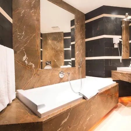 Rubinstein 4*