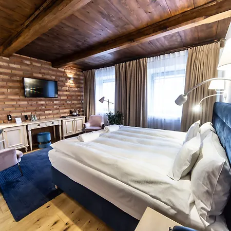 鲁宾斯坦住宅公寓 4*
