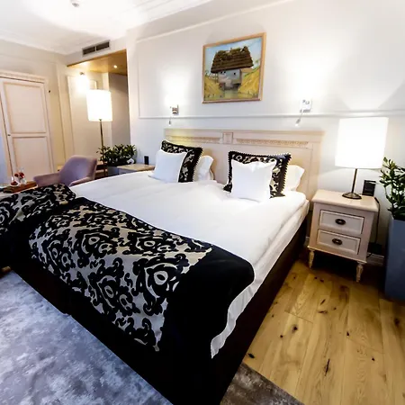 Rubinstein Hotel 4*
