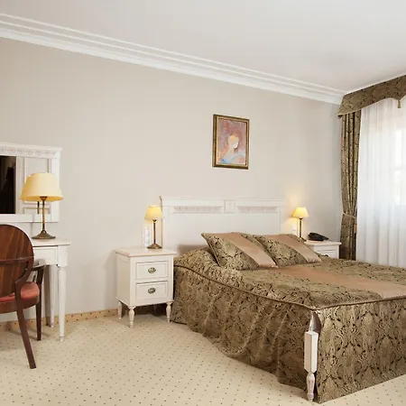 Ξενοδοχείο Rubinstein 4*